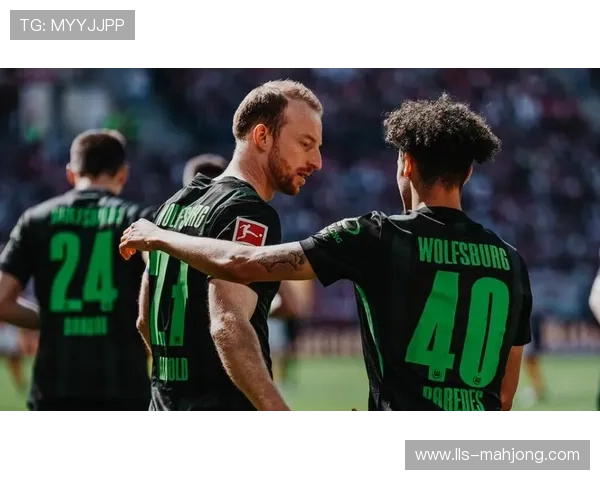 佩伊契诺维奇帽子戏法难救主，沃尔夫斯堡3-4惜败弗赖堡